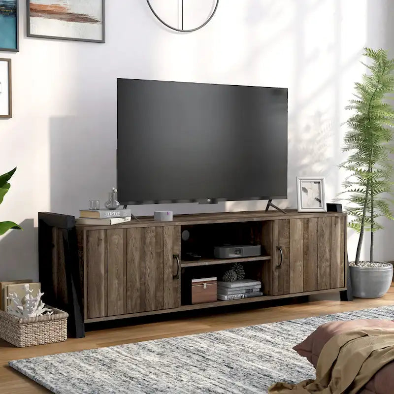 Meuble TV de style ferme industriel en chêne recyclé avec placard et étagères