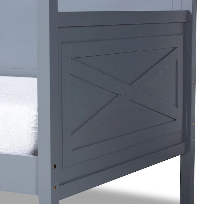 Lit de repos en bois de style ferme avec panneaux découpés et détails encastrés, gris
