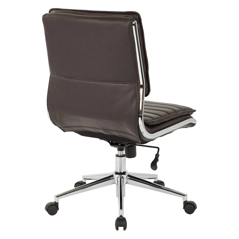 Chaise de bureau sans accoudoirs à dossier mi-hauteur en similicuir avec base pivotante chromée