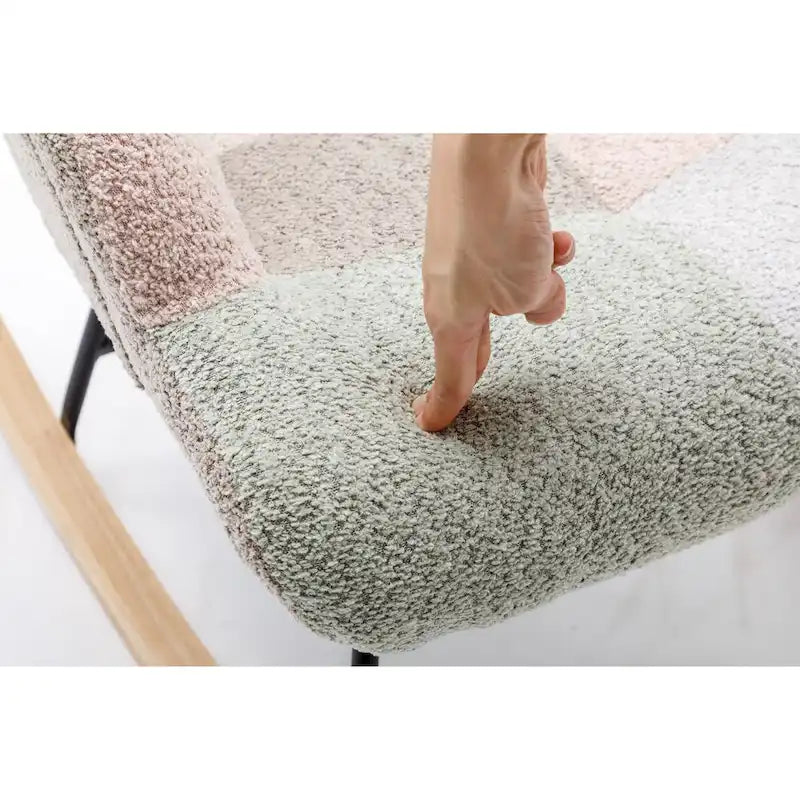 Fauteuil à bascule d'appoint capitonné patchwork avec dossier haut incurvé multicolore