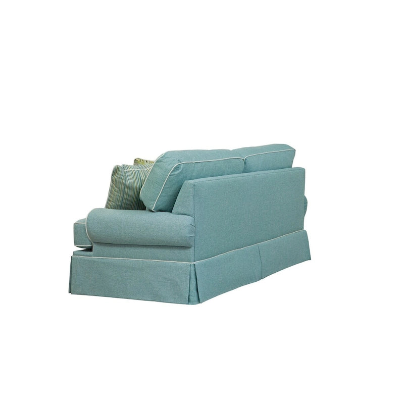 Canapé rond Aqua Blue Coastal avec accoudoirs, jupe sur mesure et oreillers décoratifs