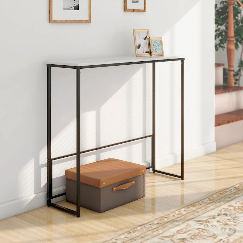 Console étroite avec plateau en quartz blanc et piètement en métal noir